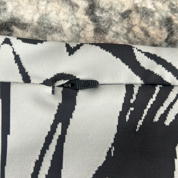 Lululemon Swift Speed High Rise Leggings 28” - Picture 10 of 12